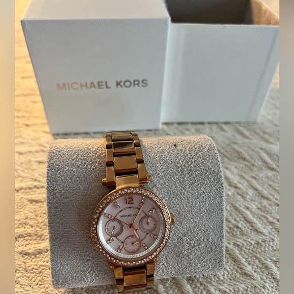 Michael Kors Parker pearl face rose gold …